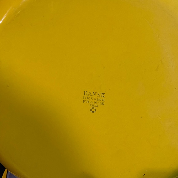 Dansk Kobenstyle Yellow
Enamel W/ Lid 3 Qt IHQ France - Picture 6 of 11